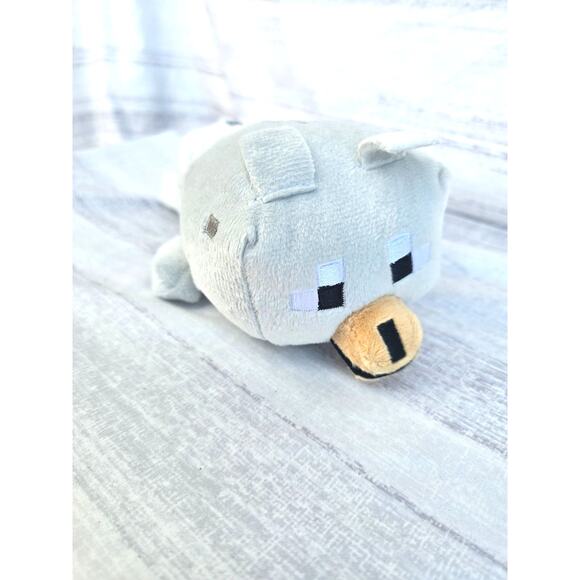 Minecraft Wolf Plush Toy Gray Red Collar Official Licensed Tamed Wolf - Picture 6 of 6
